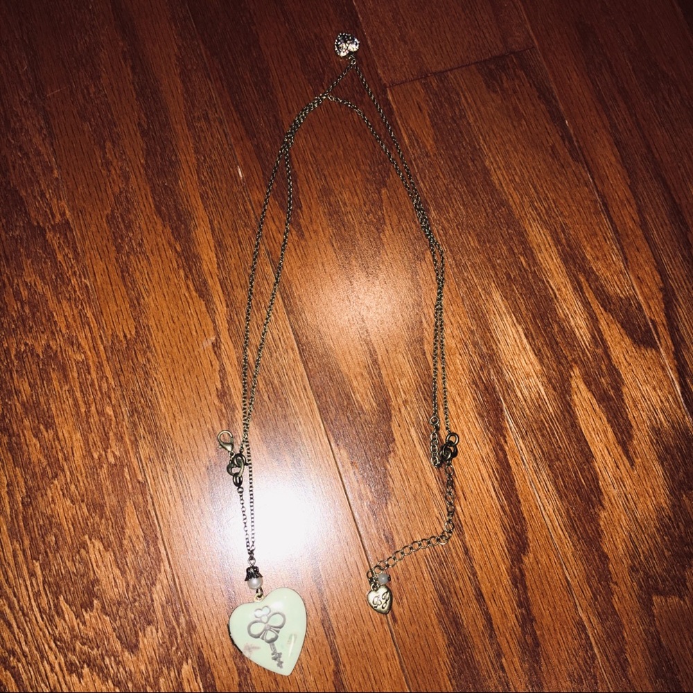 Betsey Johnson Mint Heart Locket Pendant 💛